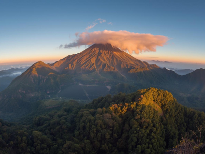 From Slipped Disc to Kinabalu: A Story of Resilience and the UMPSA Flag